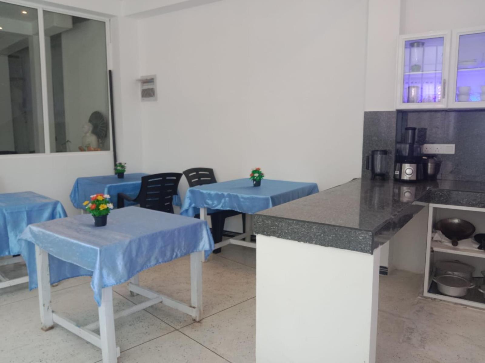 Moon Light Guest Bed & Breakfast Mirissa Ngoại thất bức ảnh