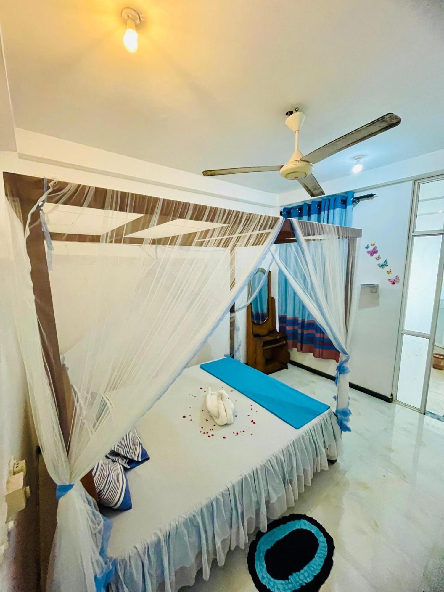 Moon Light Guest Bed & Breakfast Mirissa Ngoại thất bức ảnh