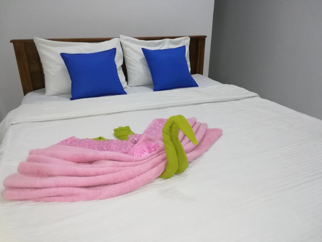 Moon Light Guest Bed & Breakfast Mirissa Ngoại thất bức ảnh