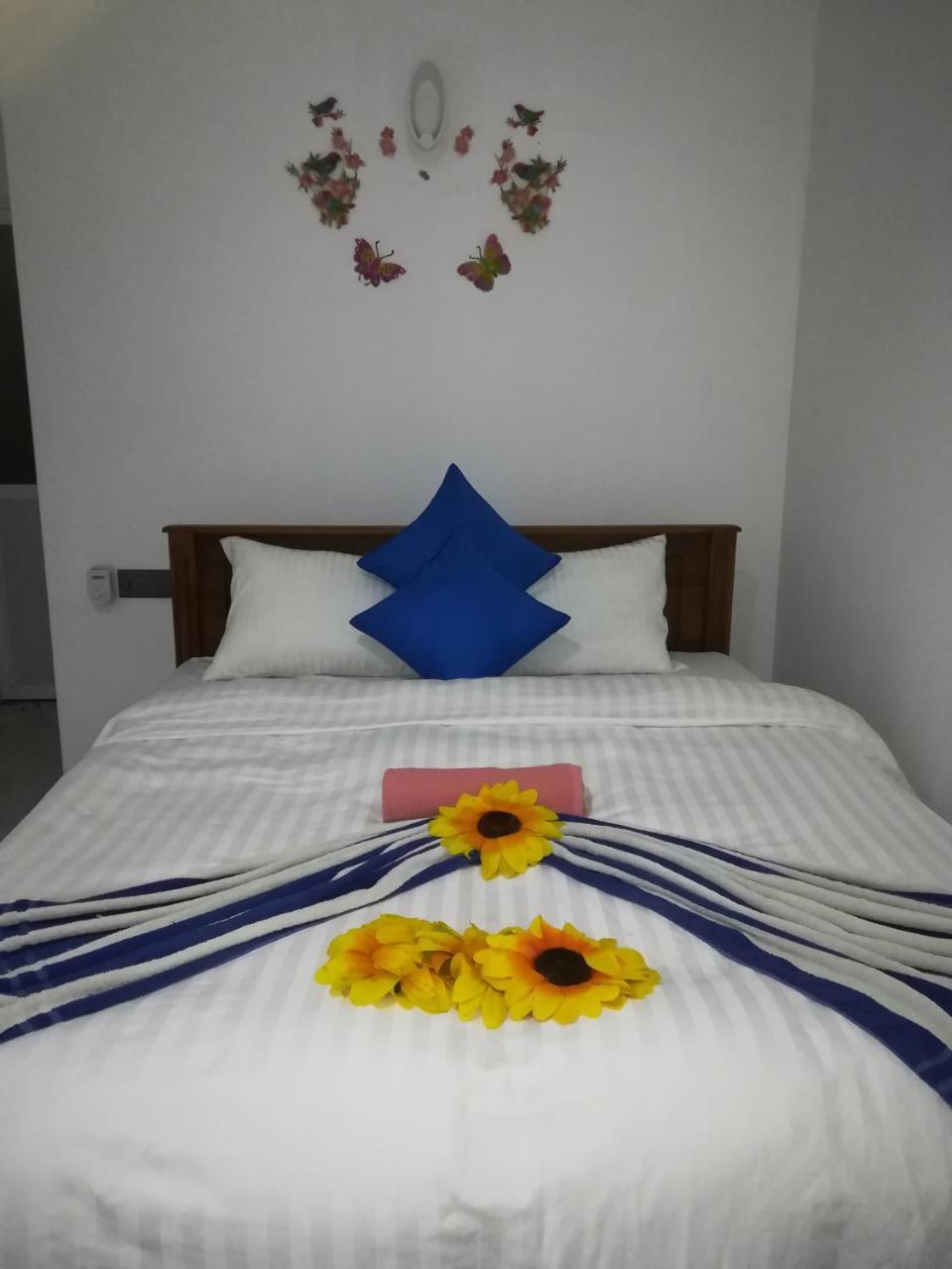 Moon Light Guest Bed & Breakfast Mirissa Ngoại thất bức ảnh