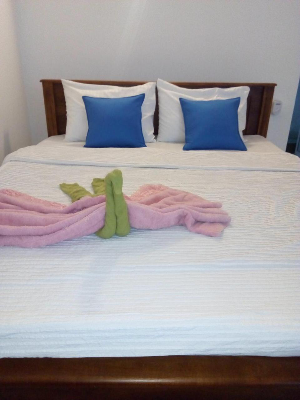 Moon Light Guest Bed & Breakfast Mirissa Ngoại thất bức ảnh